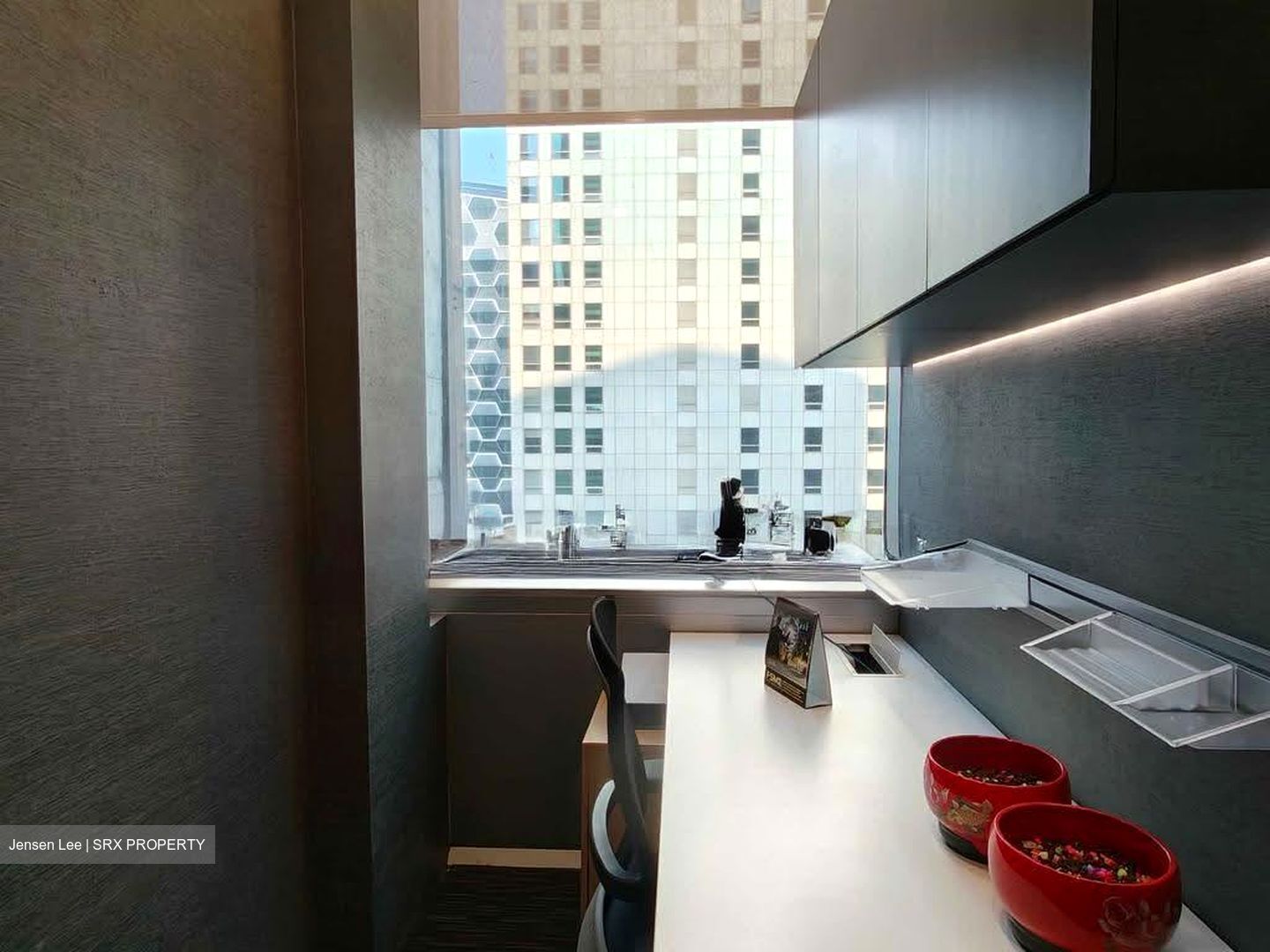 Robinson Square (D1), Office #614453771
